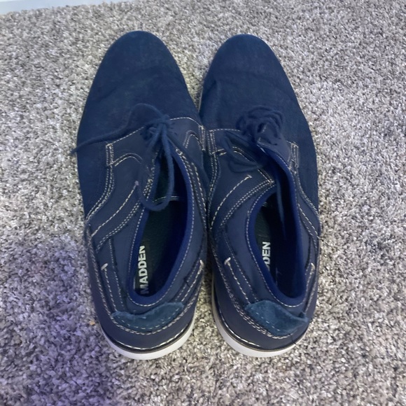 Shoes - Picture 2 of 4